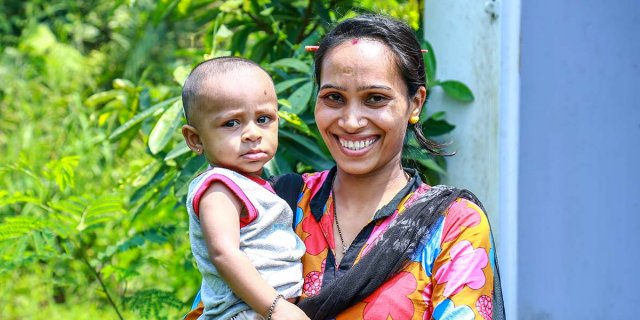 karnatake floods mother and child