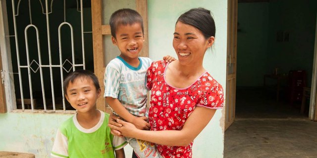 vietnam typhoon family smiling