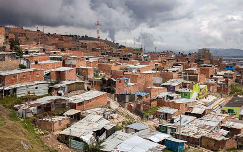 Colombia's slum housing made worse by urbanisation