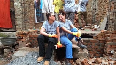 Women build houses in India