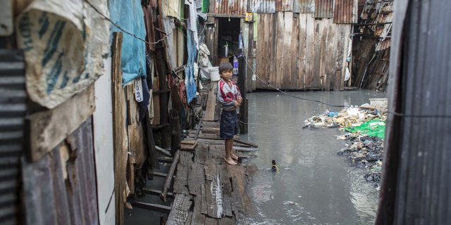 Child living in the slums Cambodia