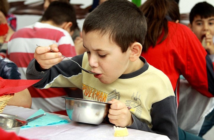 romanian-boy-eating