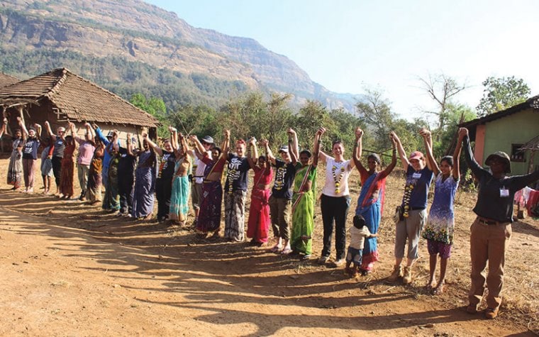 women volunteers in india with habitat for humanity