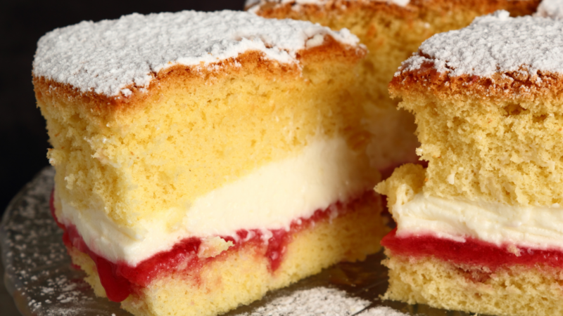 victoria sponge cake