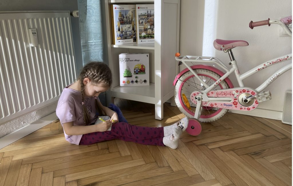 Alisa Ukraine Poland refugee in her new home