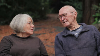 lES AND bARB SIT FOR AN INTERVIEW IN aUSTRALIA